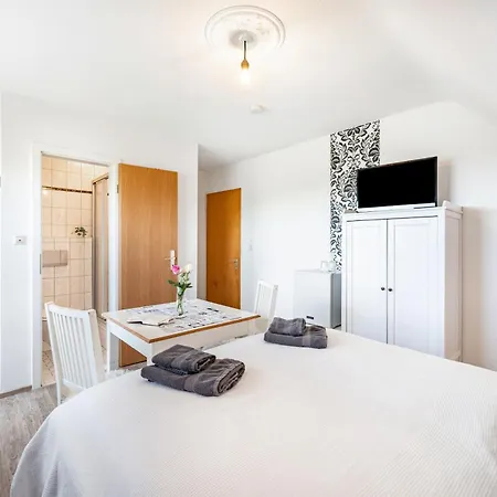 Café Pfaus Heidburg Gasthof 3*