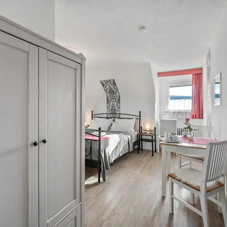 בית הארחה Cafe Pfaus Heidburg Mühlenbach