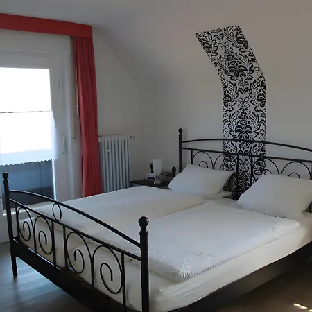 Casa de hóspedes Cafe Pfaus Heidburg 3*
